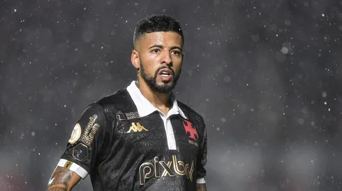 Paulinho, jogador do Vasco