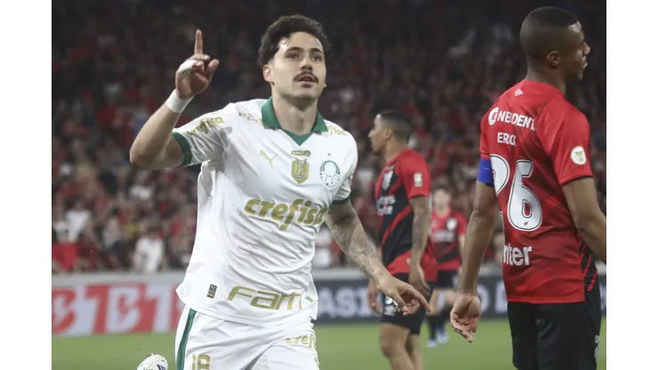 Maurício jogador do Palmeiras