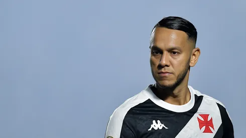 Souza jogador do Vasco durante partida contra o Bragantino no estádio São Januário pelo campeonato Brasileiro A 2024.