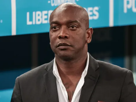 Gestor do Athletico-PR ‘pega ar’, discute com torcedores e precisa ser contido