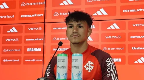 Bernabei, em coletiva no CT Parque Gigante, do Internacional. Foto Ricardo Duarte/Internacional