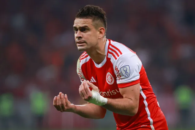 Rafael Borré, jogador do Internacional, durante partida contra o Rosário Central no Beira-Rio, pela Copa Sul-Americana 2024. Foto: Maxi Franzoi/AGIF