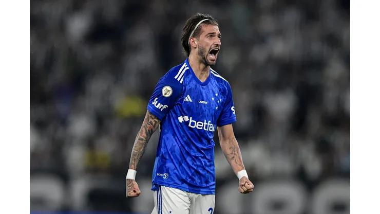 Lautaro Díaz atuando no Cruzeiro