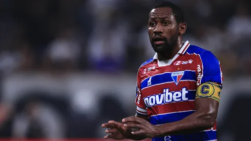 Tinga jogador do Fortaleza durante partida contra o Corinthians no estádio Arena Corinthians pelo campeonato BRASILEIRO A 2023. Foto: Ettore Chiereguini/AGIF