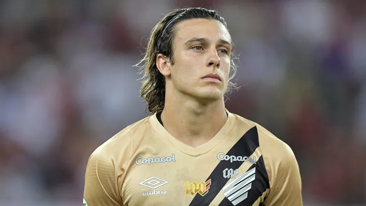 Canobbio, jogador do Athletico, durante partida contra o Flamengo, pelo Campeonato Brasileiro.