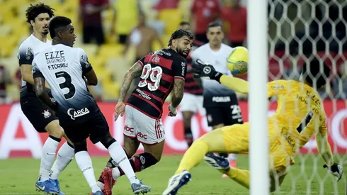 Marcos Braz surpreende e provoca Corinthians sobre venda de Hugo: "Queria amistoso"