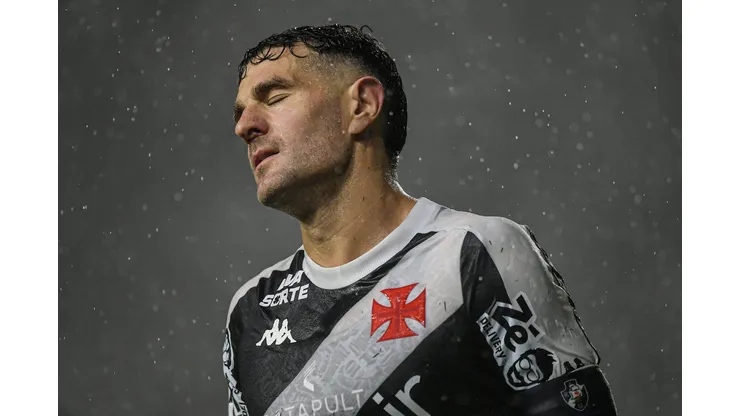 Vegetti durante confronto contra o Atlético-MG na Copa do Brasil 2024.