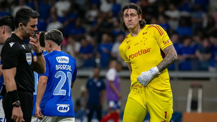 Cassio jogador do Cruzeiro durante partida contra o Bahia (Foto: Fernando Moreno/AGIF)