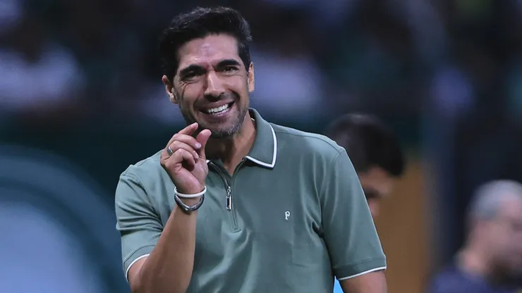 Abel Ferreira, técnico do Palmeiras, durante partida contra o Criciuma, pelo Campeonato Brasileiro.