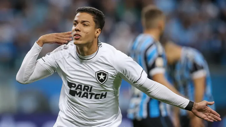 Carlos Alberto atuando no Botafogo em 2023