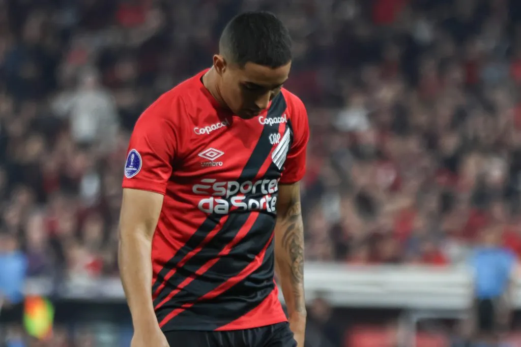 Christian tem negociações avançadas com o Cruzeiro e não deve permanecer no Athletico em 2025. Foto: Robson Mafra/AGIF