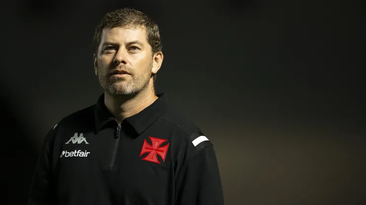 Rafael Paiva tecnico do Vasco durante partida contra o Sao Paulo no estadio Sao Januario pelo campeonato Brasileiro A 2024.