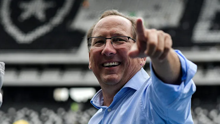 John Textor, dono do Botafogo, no estádio Nilton Santos.
