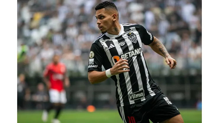 Paulinho, jogador do Atlético-MG