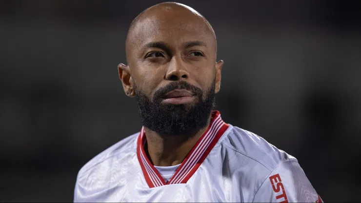Chay com a camisa do CRB durante confronto contra a Chapecoense na Série B 2024.