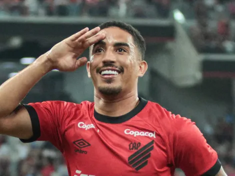 Athletico-PR não alivia e pede 'bolada' para negociar Christian