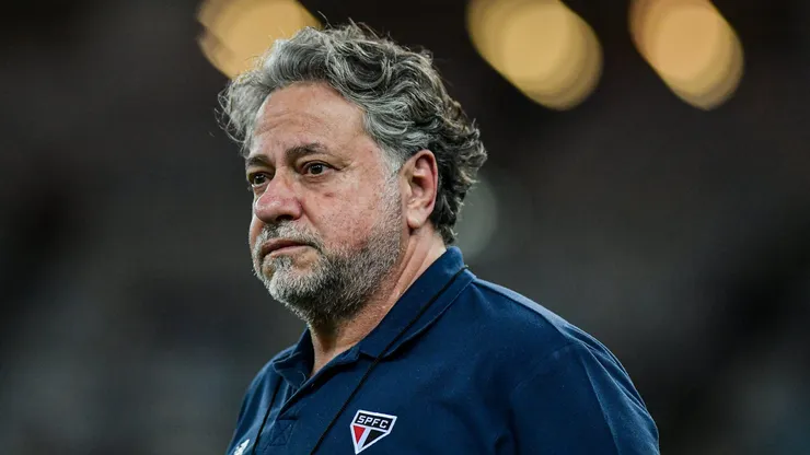 Julio Casares, presidente do São Paulo, antes da partida contra o Flamengo, pelo Campeonato Brasileiro.