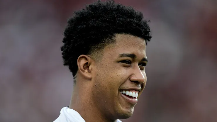 Andrey Santos jogador do Vasco durante partida contra o Flamengo no estadio Maracana pelo campeonato Carioca 2023.
