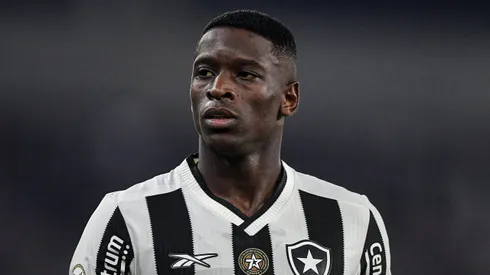 Luiz Henrique jogador do Botafogo durante partida contra o Palmeiras no estadio Engenhao pelo campeonato Brasileiro A 2024.