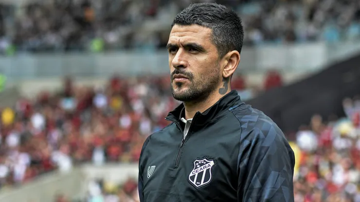 Lucho Gonzalez tecnico do Ceara durante partida contra o Flamengo no estadio Maracana pelo campeonato Brasileiro A 2022.