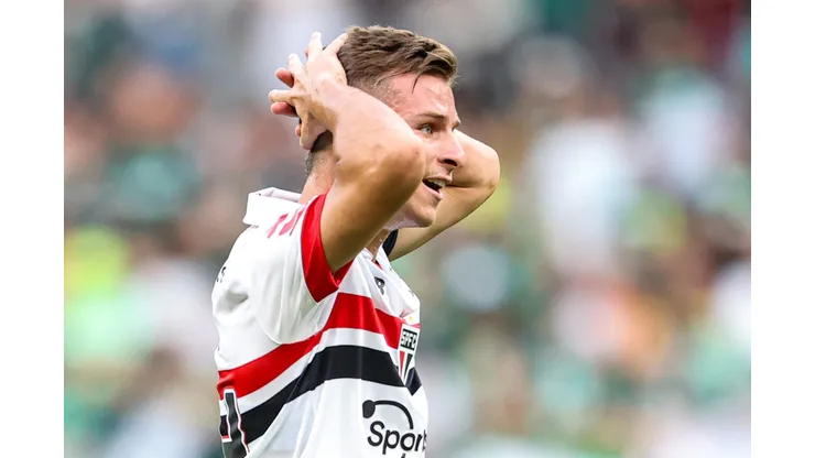 Galoppo durante confronto contra o Palmeiras na SuperCopa 2024.