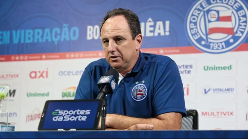 Foto: Letícia Martins/EC Bahia – Rogério Ceni durante entrevista coletiva no Bahia.