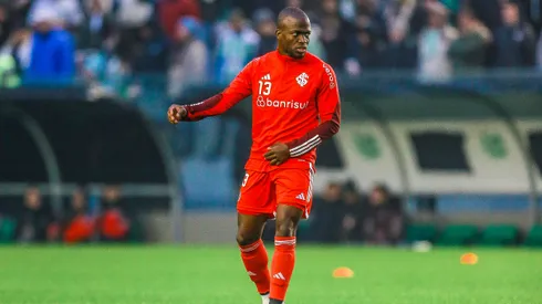 Enner Valencia jogador do Internacional durante aquecimento antes da partida contra o Juventude no estadio Alfredo Jaconi pelo campeonato Copa Do Brasil 2024.