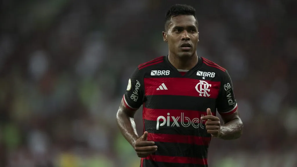 Alex Sandro fala sobre chances do Flamengo ser campeão (Imagem: Jorge Rodrigues/AGIF)