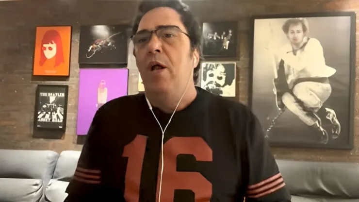 Casagrande durante podcast Fim de Papo. Foto: Reprodução Fim de Papo