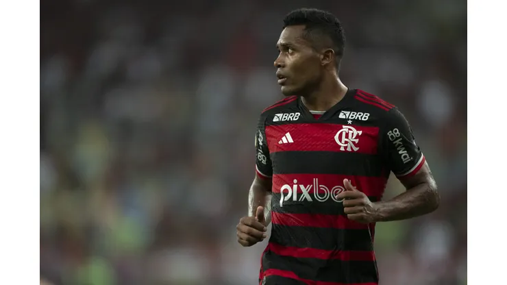 Alex Sandro titular do Flamengo