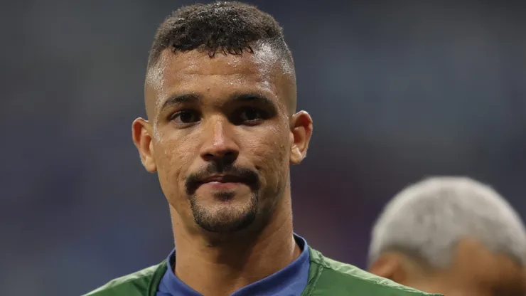 Ze Ivaldo jogador do Cruzeiro durante aquecimento antes da partida contra o Libertad no estadio Mineirao pelo campeonato Copa Sul-Americana 2024.