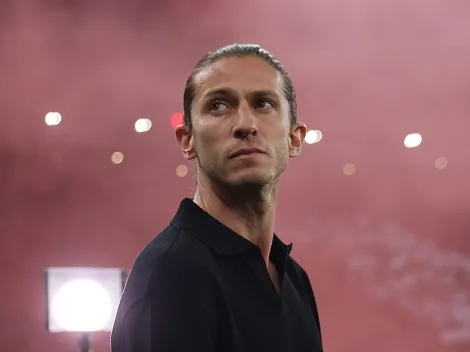 Filipe Luís recebeu ligação do Zico antes do clássico