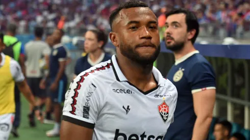 Luan atuando no Vitória em 2024, cria do São Paulo