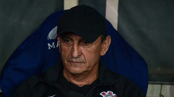 Ramón Díaz não terá volante contra o Inter.
