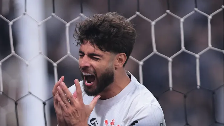 Yuri Alberto recebe 'recado' de Emiliano no Corinthians.