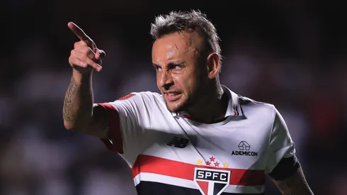 Rafinha, jogador do São Paulo, durante partida contra o Novorizontino no MorumBis, pelo Campeonato Paulista.