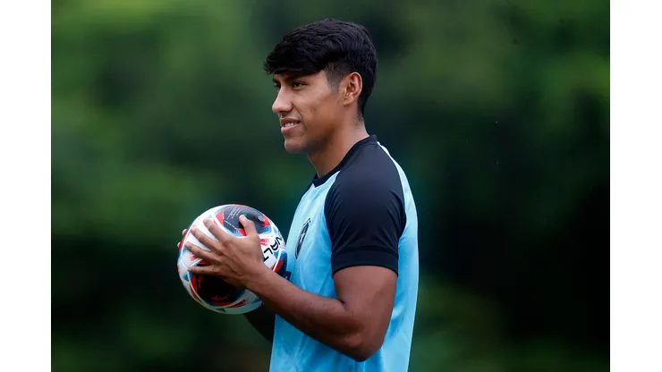 Foto: Vitor Silva/Botafogo. Segovia durante coletiva de apresentação no Botafogo.