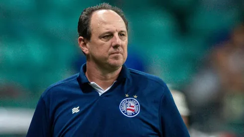 Rogério Ceni durante confronto contra o Atlético-MG no Brasileirão 2024.