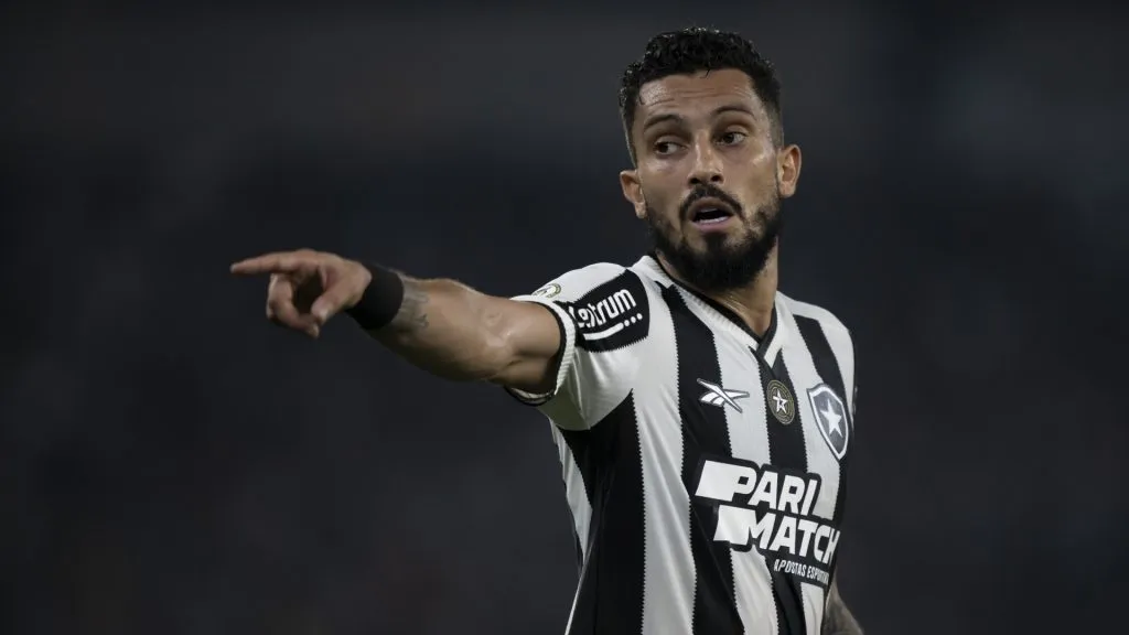 Alex Telles, lateral do Botafogo