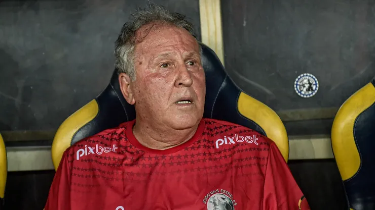 Zico jogador do time Vermelho durante partida contra o time branco no estádio Maracanã pelo Jogo das Estrelas 2023. Foto: Thiago Ribeiro/AGIF