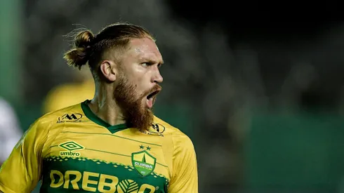 Isidro Pitta jogador do Cuiaba durante partida contra o Portuguesa no estadio Luso Brasileiro pelo campeonato Copa Do Brasil 2024.