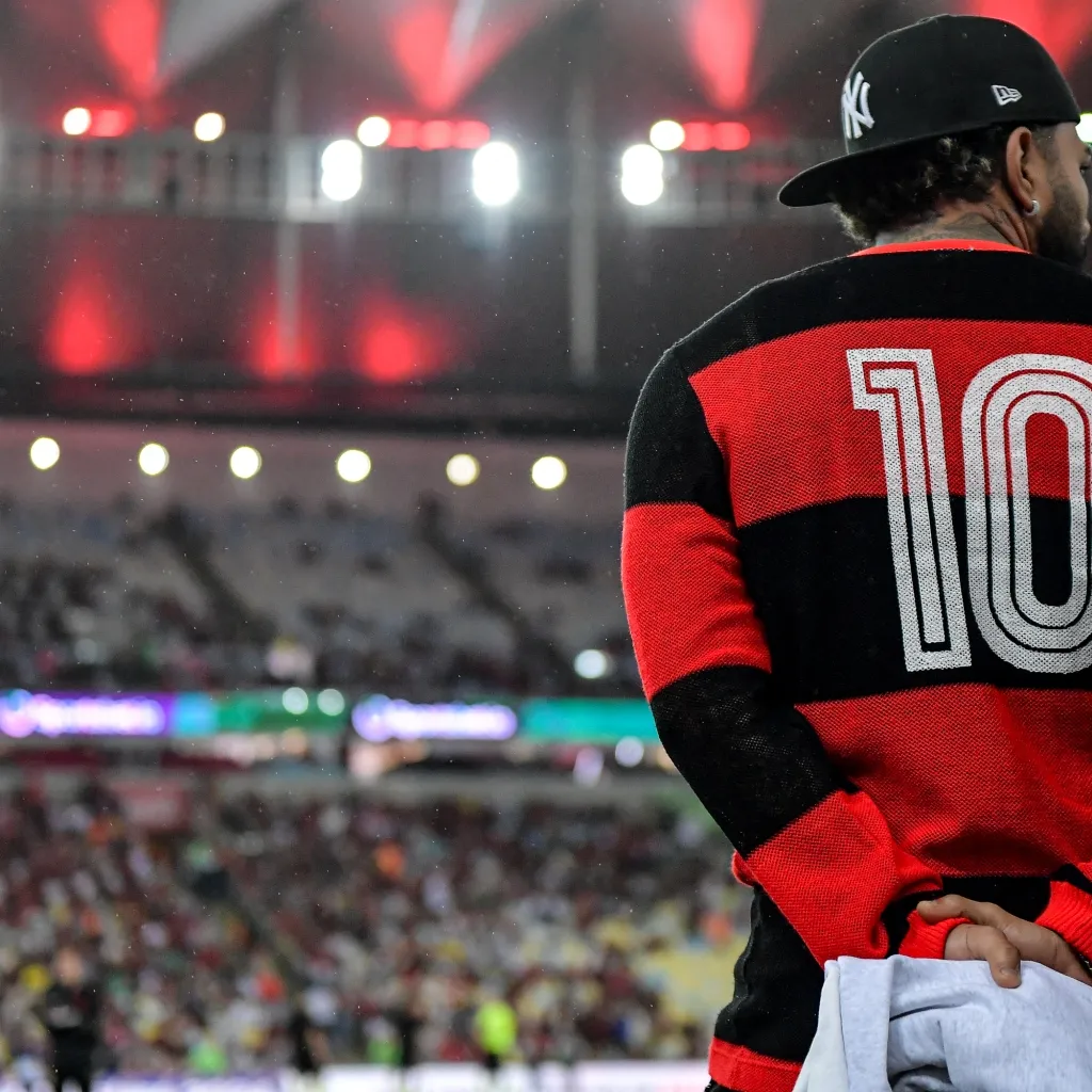 RJ – RIO DE JANEIRO – 13/11/2024 – BRASILEIRO A 2024, FLAMENGO X ATLETICO-MG – Gabi jogador do Flamengo antes da partida contra o Atletico-MG no estadio Maracana pelo campeonato Brasileiro A 2024.  Foto: Thiago Ribeiro/AGIF