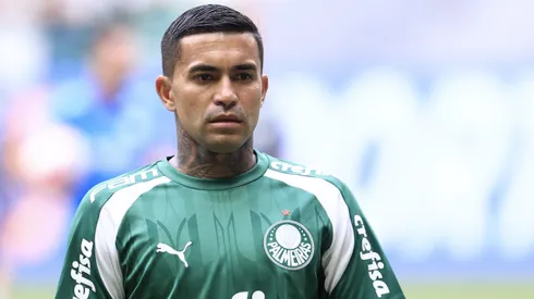Dudu, jogador do Palmeiras, durante aquecimento antes da partida contra o Fortaleza (Foto: Marcello Zambrana/AGIF)