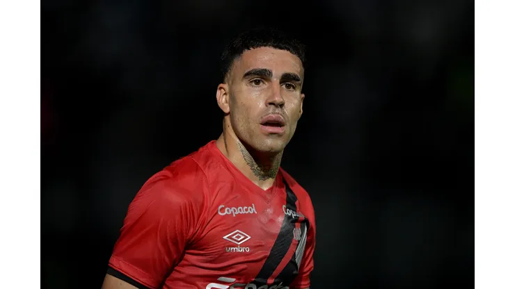 Gabriel durante contra o Vasco no Brasileirão 2024.