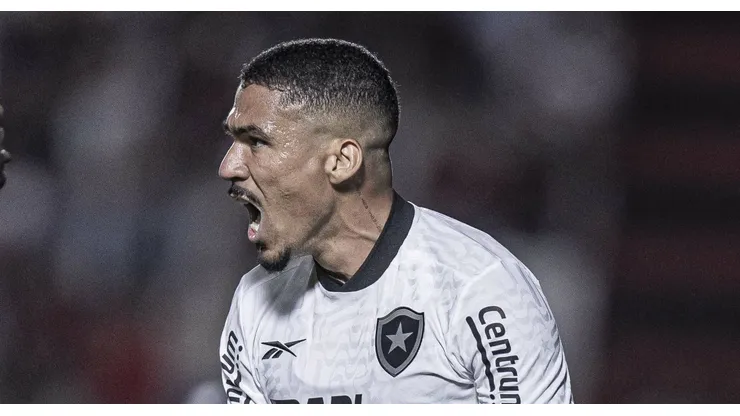 Allan jogando no Botafogo em 2024
