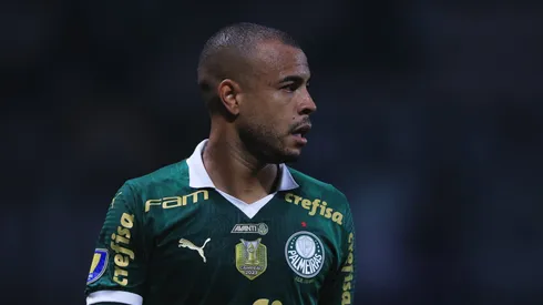 Mayke tem contrato até dezembro de 2025 com o Palmeiras.