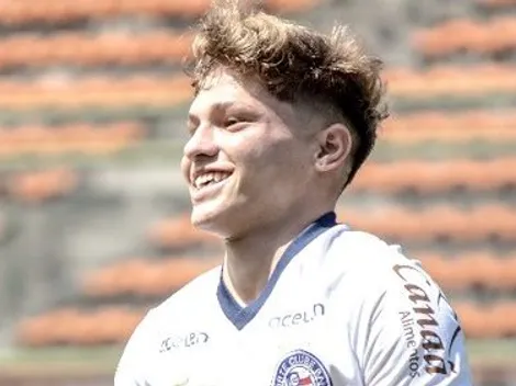 Bahia assina primeiro contrato profissional com joia da base