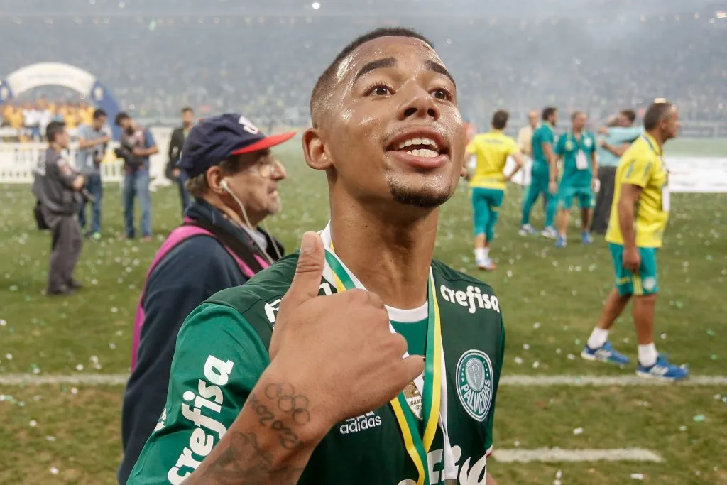SAO PAULO – SP – 27/11/2016 – BRASILEIRO A 2016/PALMEIRAS X CHAPECOENSE – Gabriel Jesus do Palmeiras comemora o titulo apos partida contra a Chapecoense pelo Campeonato Brasileiro A de 2016 na Arena Allianz Parque. Foto: Marcello Zambrana/AGIF