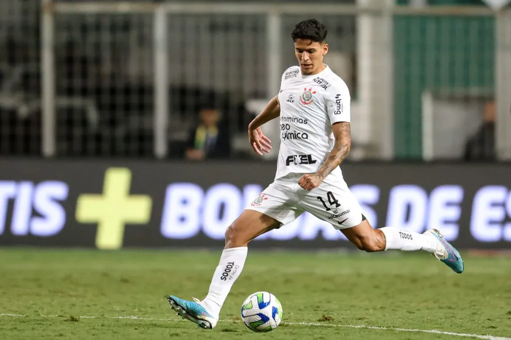 Caetano durante partida contra o América-MG no Brasileirão de 2023. Foto: Gilson Junio/AGIF