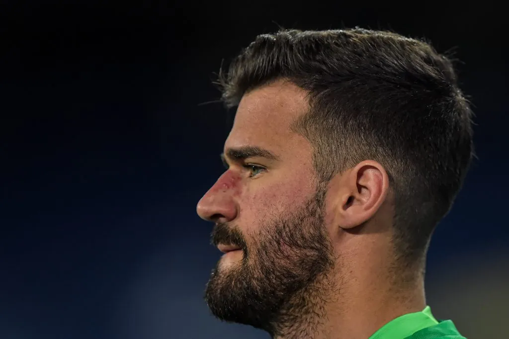 Alisson jogador do Brasil durante aquecimento antes da partida contra o Peru no estadio Engenhao pelo campeonato Copa America 2021. Foto: Thiago Ribeiro/AGIF